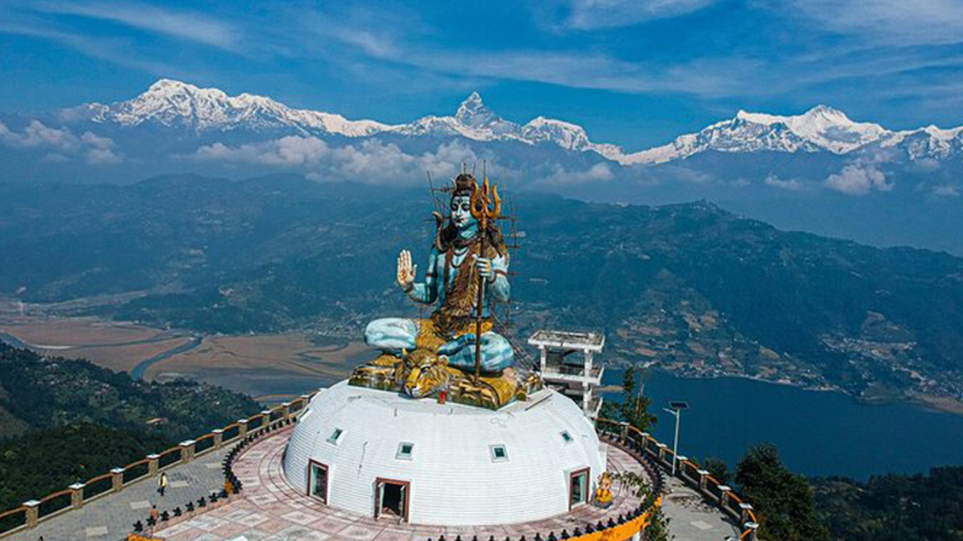 Explore Pokhara’s Stunning Landscapes